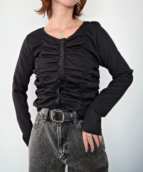 styiro(スタイロ)の「《数量限定》シャーリングボタン長袖トップス 26AW新作 秋服 冬服(Tシャツ/カットソー・レディース・ブラック/ホワイト・FREE)」の8枚目の写真