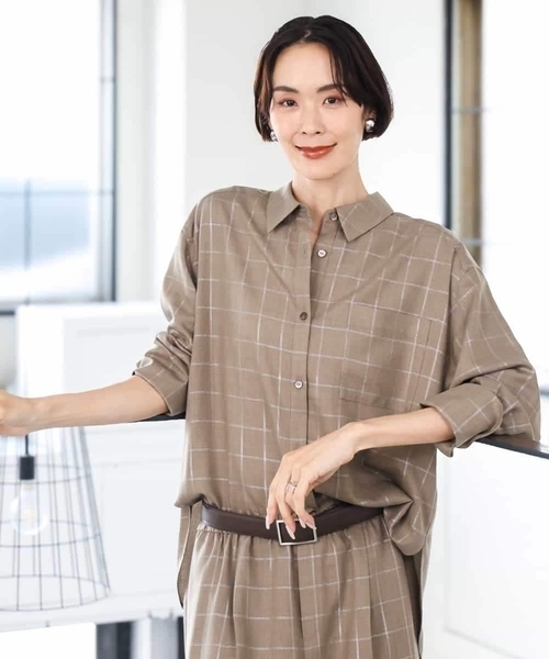 MICHEL KLEIN（ミッシェル・クラン）の「[セットアップ対応]ラメチェックオーバーシャツ（シャツ/ブラウス・レディース・グレー/モカ・38）」の3枚目の写真