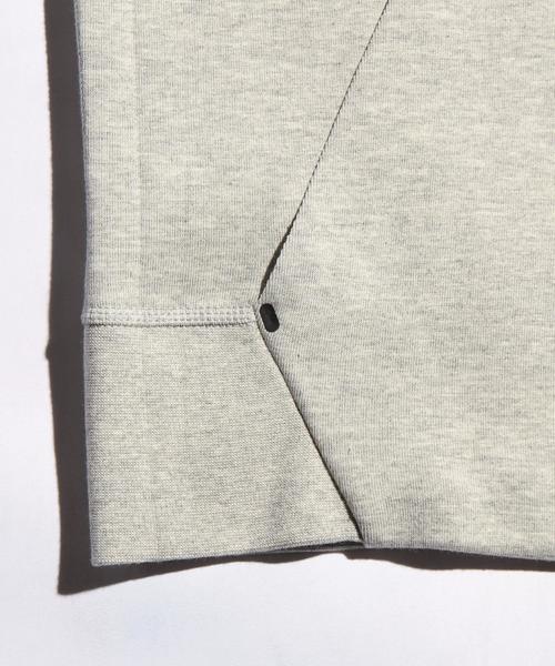 NIKE（ナイキ）の「＜NIKE（ナイキ）＞ TECH C/N SWT/スウェット◆（スウェット・メンズ・ブラック/グレー・SMALL/MEDIUM/LARGE）」の6枚目の写真