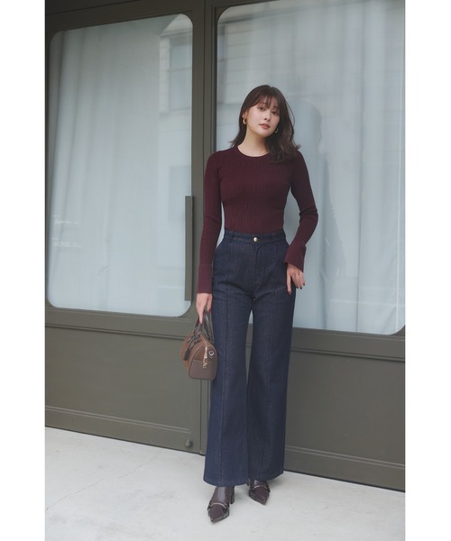 Her lip to（ハーリップトゥー）の「Essential Rib Knit Top（Tシャツ/カットソー・レディース・ベージュ/オフホワイト/ブラック/アッシュブラウン/バーガンディー・S/M）」の6枚目の写真