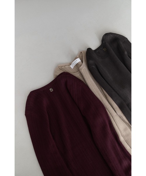 Her lip to（ハーリップトゥー）の「Essential Rib Knit Top（Tシャツ/カットソー・レディース・ベージュ/オフホワイト/ブラック/アッシュブラウン/バーガンディー・S/M）」の19枚目の写真