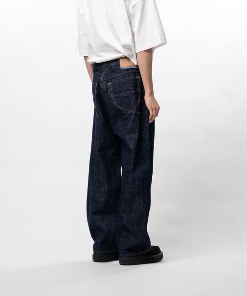 MIHARAYASUHIRO(ミハラヤスヒロ)の「【in・stru(men-tal)./ インストールメンタル】ONE WASHED SELVAGE DENIM BAGGY PANTS(デニムパンツ・メンズ・ブラック/インディゴブルー・44/46)」の6枚目の写真