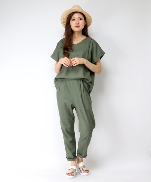 LBC（エルビーシー）の「リネンレーヨンVネックプルオーバー（Tシャツ/カットソー・レディース・グレー/オリーブ・MEDIUM/LARGE）」の11枚目の写真