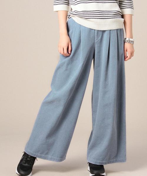 BEAUTY&YOUTH UNITED ARROWS（ビューティーアンドユースユナイテッドアローズ）の「BY コーデュロイタックワイドパンツ◆（その他パンツ・レディース・ダークブラウン/ライトブルー/ワインレッド/イエロー/ターコイズブルー・SMALL/MEDIUM）」の2枚目の写真