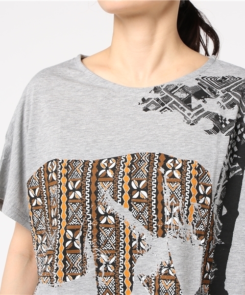 チャイハネ(チャイハネ)の「【チャイハネ】ギャラリーTシャツ(Tシャツ/カットソー・レディース・ブラック/カーキ/ホワイト/ブルー/グレー・FREE)」の9枚目の写真
