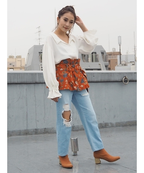 MURUA(ムルーア)の「オーバークラッシュデニムパンツ(デニムパンツ・レディース・ライトブルー/ブルー・0/1/2)」の16枚目の写真