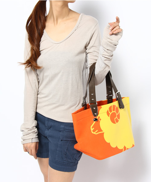 FRAPBOIS（フラボア）の「メーキャンBAG（トートバッグ・レディース・ベージュ/ネイビー/オレンジ・FREE）」の4枚目の写真