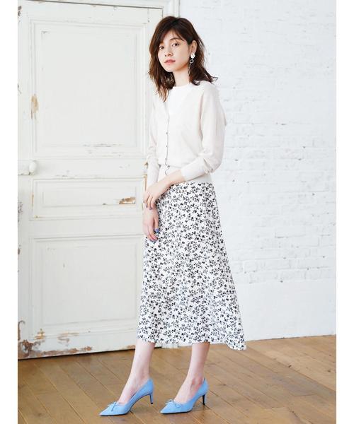 YECCA VECCA(イェッカヴェッカ)の「P.ラメVネックニットカ-ディガン(カーディガン/ボレロ・レディース・ライトグレー/ネイビー/イエロー/ライトベージュ・FREE)」の12枚目の写真