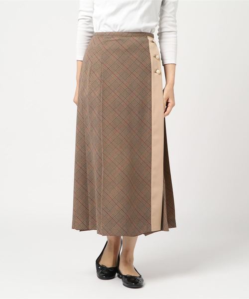 PINKHOUSE CHELSEA(ピンクハウスチェルシー)の「ラッププリーツスカート(スカート・レディース・ブラック/ブラック系その他/ベージュ系その他・SMALL/MEDIUM)」の5枚目の写真