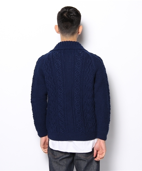 SHIPS(シップス)の「INVERALLAN: J&S アラン ポロカーディガン(カーディガン/ボレロ・メンズ・チャコールグレー/グリーン/ネイビー・40/38)」の6枚目の写真