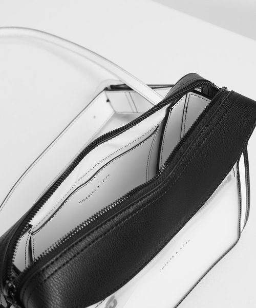 Charles&amp;Keith トップフラップ サッチェル CHARLES & KEITH（チャールズ & キース）の「トップフラップ