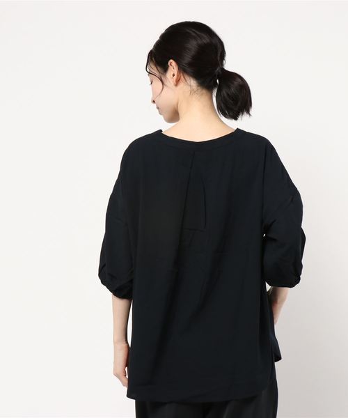 DISCOAT（ディスコート）の「イージーケアレーヨンパール釦ブラウス（シャツ/ブラウス・レディース・インディゴブルー/ベージュ/ブルー/オフホワイト・MEDIUM/LARGE）」の5枚目の写真