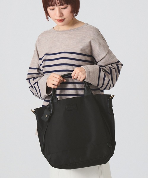 Ray BEAMS（レイビームス）の「toleur / ポリエステル 2way トートバッグ（トートバッグ・レディース・ブラック/ベージュ/オリーブ・ONE SIZE）」の11枚目の写真