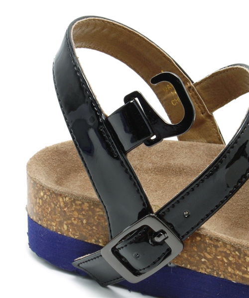 GLOBAL WORK（グローバルワーク）の「【GLOBAL WORK】アンクルベルトフラットサンダル/537214（サンダル・レディース・ホワイト/ブラック/グレー・LARGE/SMALL/MEDIUM）」の8枚目の写真