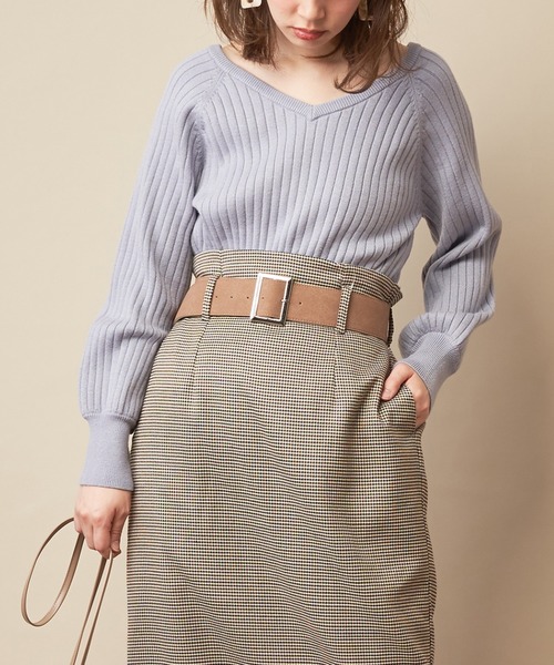 natural couture(ナチュラルクチュール)の「前後2WAY太リブゆるニット(ニット/セーター・レディース・ダークブラウン/パープル/サックスブルー/アイボリー/ピンクベージュ・FREE)」の2枚目の写真