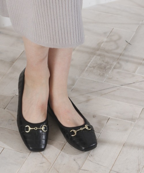 minky me!（ミンキーミー）の「走れるスクエアトゥビット付きフラットパンプス（パンプス・レディース・シルバー/ブラック×グリーン/D/E/パイソン/ブラック系その他2/ベージュ系その他2・23/24/25/22.5/24.5/23.5）」の5枚目の写真