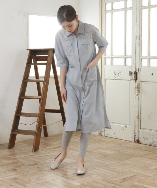 minky me!（ミンキーミー）の「走れるスクエアトゥビット付きフラットパンプス（パンプス・レディース・シルバー/ブラック×グリーン/D/E/パイソン/ブラック系その他2/ベージュ系その他2・23/24/25/22.5/24.5/23.5）」の20枚目の写真