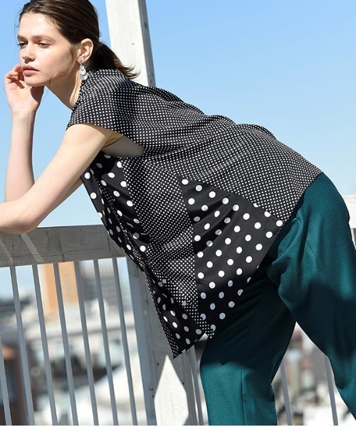 RAW FUDGE（ローファッジ）の「イレギュラードット切替ブラウス（シャツ/ブラウス・レディース・ブラック/オフホワイト/ネイビー・M）」の17枚目の写真