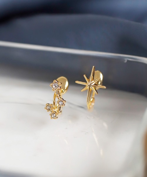 ANEMONE（アネモネ）の「ビジューが紡ぐ星座イヤリング（イヤリング・レディース・B/J/D/L/C/K/A/I/G/E/F/H・FREE）」の4枚目の写真