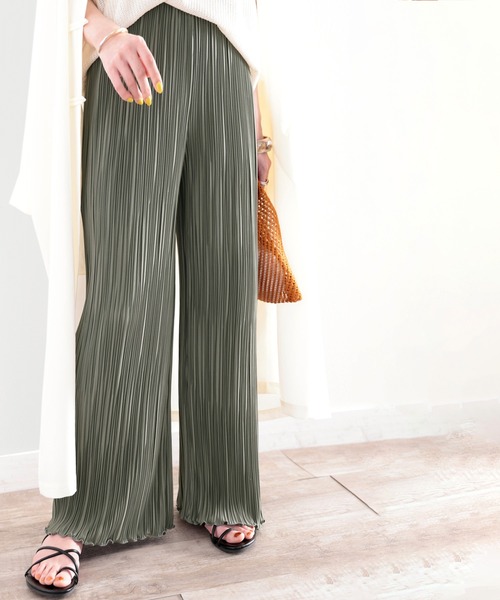 classicalelf（クラシカルエルフ）の「エアリーに揺れる。裾メローフレアプリーツパンツ（その他パンツ・レディース・ブラック/オリーブ/グレイッシュベージュ/ブルー/グレー系その他/アイボリー・MEDIUM/X-LARGE）」の14枚目の写真