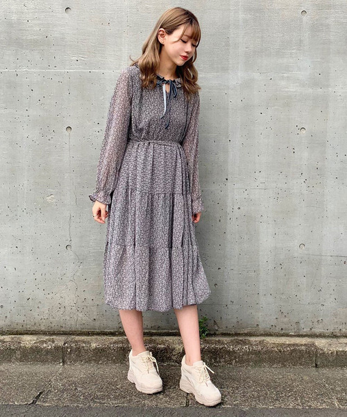 ボウタイフラワーティアードワンピース ワンピース Titty Co ティティーアンドコー のファッション ワンピース Titty Co Petit セール