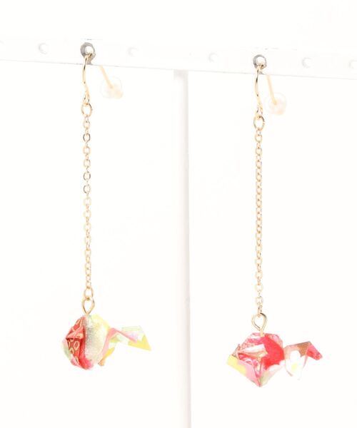倭物やカヤ(ワモノヤカヤ)の「【倭物やカヤ】揺れ金魚ピアス(ピアス(両耳用)・レディース・レッド/ピンク/インディゴブルー/ブルー/その他/桜/ライトパープル/スミクロ/キナリ・FREE)」の7枚目の写真