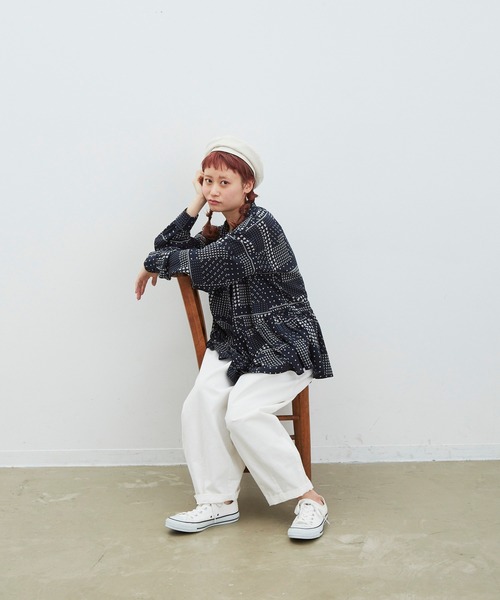 MERLOT（メルロー）の「パッチワーク柄ティアードブラウス（シャツ/ブラウス・レディース・ホワイト/ネイビー・FREE）」の22枚目の写真