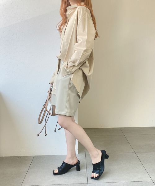 UNRELISH（アンレリッシュ）の「ビッグゆるチュニックシャツ（シャツ/ブラウス・レディース・ブラック/ベージュ・MEDIUM）」の12枚目の写真