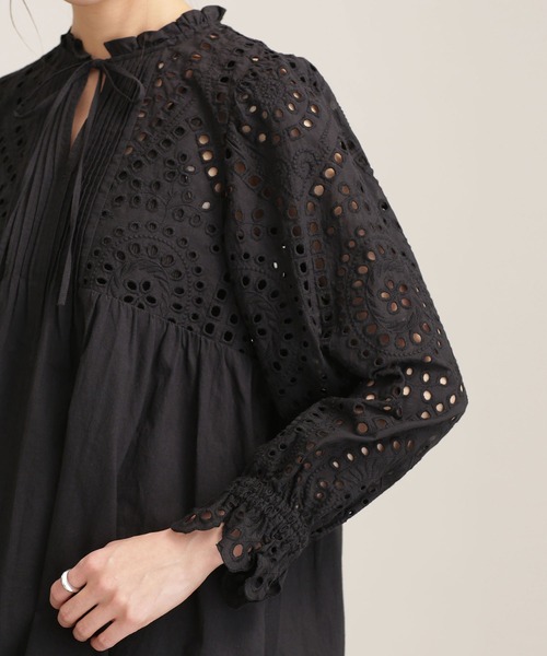 新品未使用✨ハグオーワー　カットワークレースシャツ　ブラック 新品未使用✨ハグオーワー カットワークレースシャツ ブラック 商品
