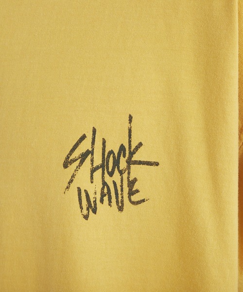 ESSAY（エッセイ）の「【ESSAY/エッセイ】SHOCK WAVE TEE(ショック ウェーブ Tシャツ)（Tシャツ/カットソー・メンズ・チャコールグレー/ブルー/マスタード・FREE）」の21枚目の写真