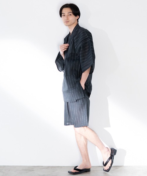 ゆかた館グレース(ユカタカングレース)の「甚平(浴衣・メンズ・ホワイト/ブラック/ベージュ/ネイビー/ブルー/ダークグレー/ブラック系その他/ダークブルー/ブルー系その他/ブラック系その他2・MEDIUM/LARGE/X-LARGE)」の3枚目の写真