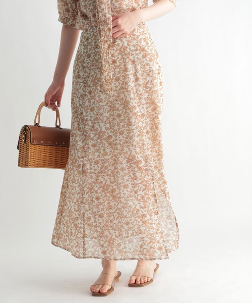 Andemiu（アンデミュウ）の「ハナガラナロースカート953206（スカート・レディース・アイボリー/ブラック・MEDIUM/SMALL）」の4枚目の写真