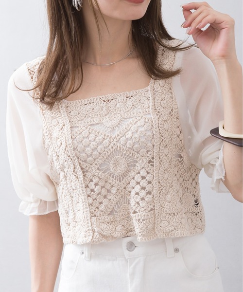 SpRay（スプレイ）の「かぎ針スクエアネック（シャツ/ブラウス・レディース・ベージュ/オフホワイト・FREE）」の2枚目の写真