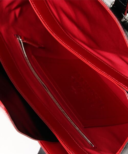 Vivienne Westwood ACCESSORIES（ヴィヴィアンウエストウッドアクセサリー）の「SIMPLE TINY ORB / トートバッグM【859167 611E】（トートバッグ・レディース・ブラック/パープル・FREE）」の9枚目の写真