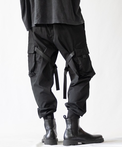 JOHN'S CLOSET（ジョンズクローゼット）の「【13】バックル＆テープ付きジョガーカーゴパンツ（カーゴパンツ・メンズ・ブラック/オリーブ・MEDIUM/LARGE）」の22枚目の写真