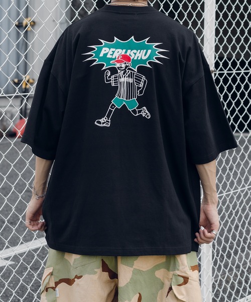 Perushu(ペルーシュ)の「PerushuロゴTシャツ(Tシャツ/カットソー・メンズ・ホワイト/ブラック/ホワイト系その他/ブラック系その他・MEDIUM/LARGE)」の4枚目の写真