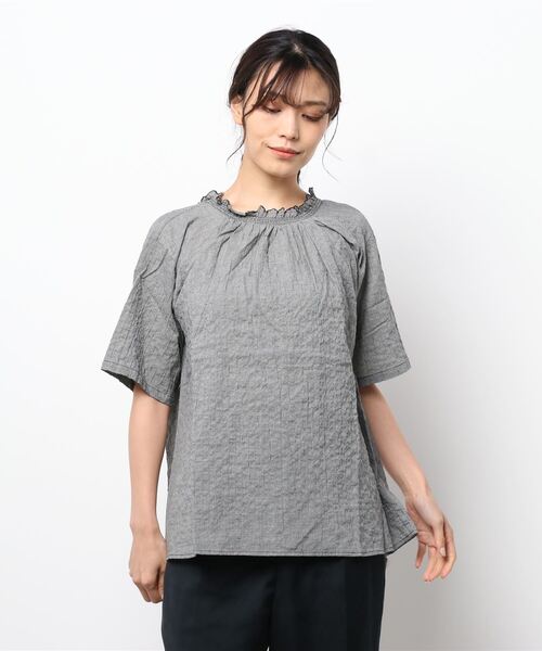 Samansa Mos2（サマンサ モスモス）の「衿シャーリングブラウス（シャツ/ブラウス・レディース・パープル/チャコール/ブラック/マスタード/カーキ/オフホワイト・ﾌﾘ-）」の9枚目の写真