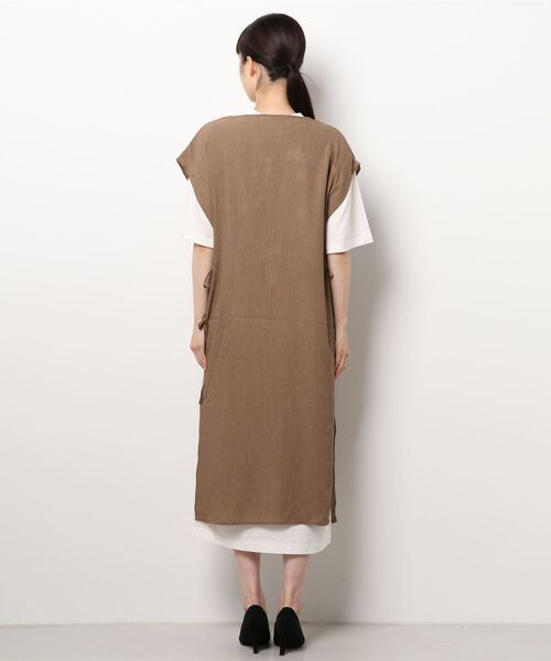 AZUL by moussy（アズールバイマウジー）の「LONG VEST SET ONEPIECE/ロングベストセットワンピース（ワンピース・レディース・ブラック/ダークグリーン/ライトブラウン・SMALL/MEDIUM）」の5枚目の写真