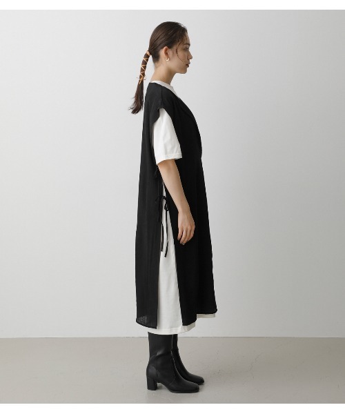 AZUL by moussy（アズールバイマウジー）の「LONG VEST SET ONEPIECE/ロングベストセットワンピース（ワンピース・レディース・ブラック/ダークグリーン/ライトブラウン・SMALL/MEDIUM）」の8枚目の写真