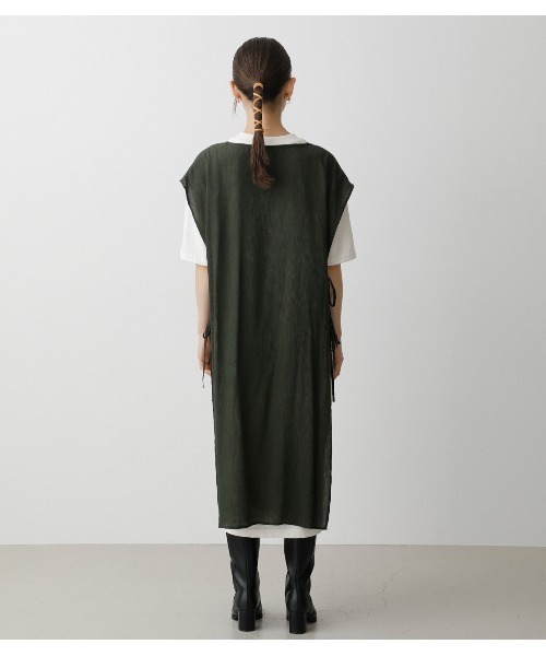 AZUL by moussy（アズールバイマウジー）の「LONG VEST SET ONEPIECE/ロングベストセットワンピース（ワンピース・レディース・ブラック/ダークグリーン/ライトブラウン・SMALL/MEDIUM）」の18枚目の写真