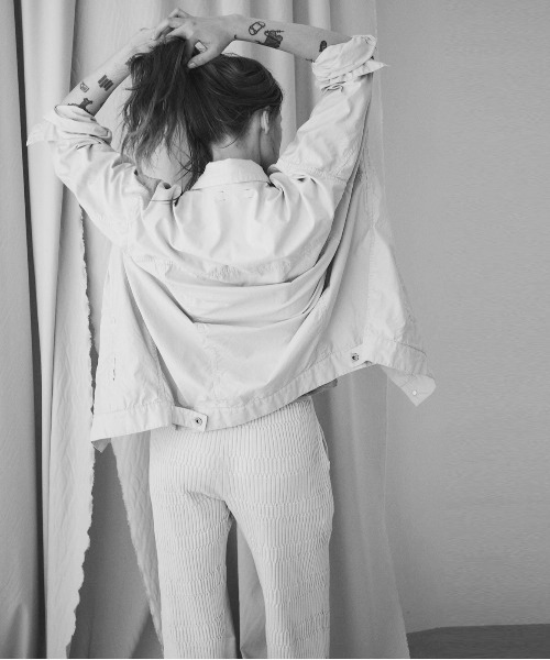 UNFIL(アンフィル)の「unfil アンフィル / egyptian cotton-back satin trucker jacket エジプト産超長綿 バックサテン トラッカージャケット シャツジャケット / WWSP-UW114(ブルゾン・レディース・ライトベージュ/ライトグリーン/ブラック・1)」の14枚目の写真