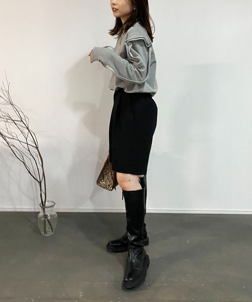 CAPRICIEUX LE'MAGE（カプリシューレマージュ）の「フリル袖スエット（Tシャツ/カットソー・レディース・ブラック/グレー/ライトベージュ・FREE）」の12枚目の写真