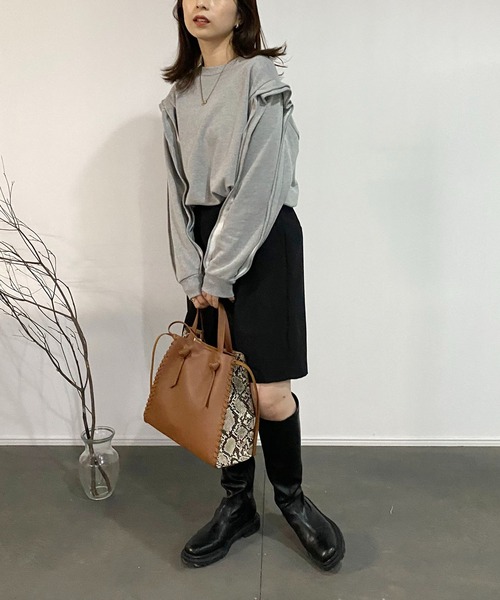 CAPRICIEUX LE'MAGE（カプリシューレマージュ）の「フリル袖スエット（Tシャツ/カットソー・レディース・ブラック/グレー/ライトベージュ・FREE）」の7枚目の写真