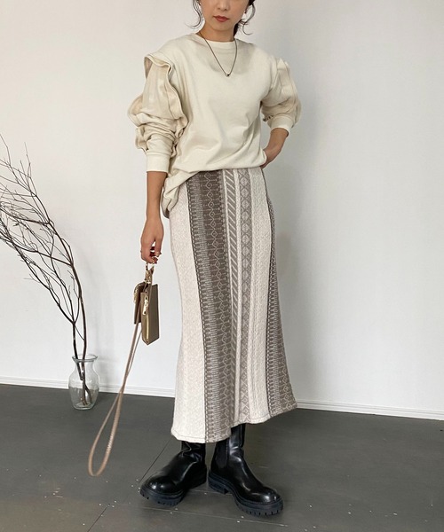 CAPRICIEUX LE'MAGE（カプリシューレマージュ）の「フリル袖スエット（Tシャツ/カットソー・レディース・ブラック/グレー/ライトベージュ・FREE）」の13枚目の写真