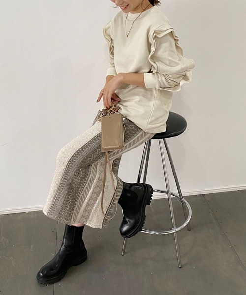 CAPRICIEUX LE'MAGE（カプリシューレマージュ）の「フリル袖スエット（Tシャツ/カットソー・レディース・ブラック/グレー/ライトベージュ・FREE）」の8枚目の写真