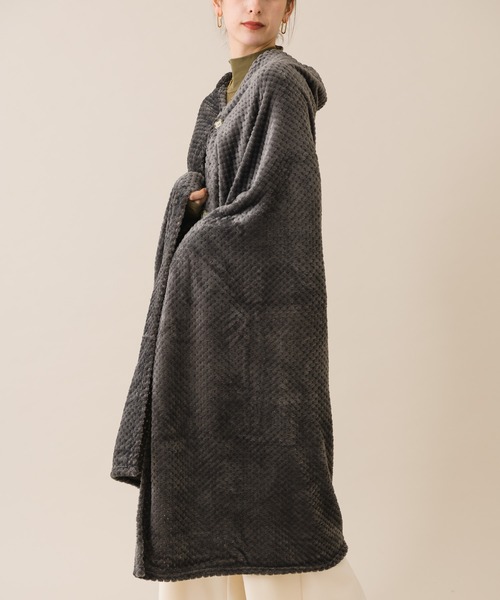 KATHARINE ROSS（キャサリンロス）の「【KATHARINE ROSS】CIRKEL 羽織れて落ちない ワッフルフリースブランケット WEB限定（ブランケット・レディース・ライトパープル/チャコールグレー/ライトブラウン・MEDIUM）」の8枚目の写真