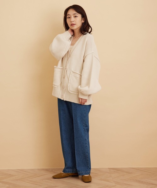 SALON adam et rope'（サロン アダム エ ロペ）の「【WEB限定】袖ボリュームニットカーディガン（カーディガン/ボレロ・レディース・オフホワイト/グリーン・FREE）」の19枚目の写真