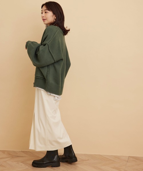 SALON adam et rope'（サロン アダム エ ロペ）の「【WEB限定】袖ボリュームニットカーディガン（カーディガン/ボレロ・レディース・オフホワイト/グリーン・FREE）」の14枚目の写真