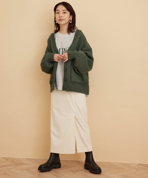 SALON adam et rope'（サロン アダム エ ロペ）の「【WEB限定】袖ボリュームニットカーディガン（カーディガン/ボレロ・レディース・オフホワイト/グリーン・FREE）」の11枚目の写真