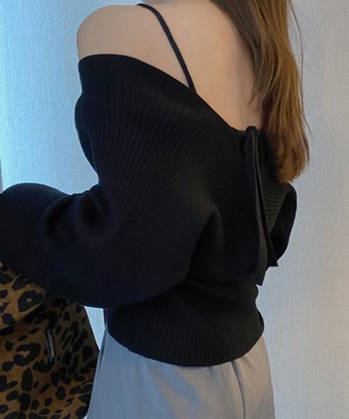 DAY CLOSET(デイ クローゼット)の「【重ね着風/バックリボン】ぽわん袖シルエット。キャミソールi一体型 レイヤードトップス風 カシュクール ニット セーター レディース(ニット/セーター・レディース・ブラウン/ピンク/レッド/ブラック/ホワイト・ONE SIZE)」の6枚目の写真